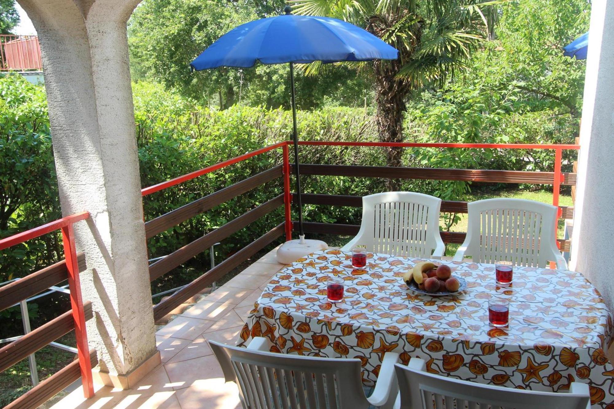 Apartments Brankica Island - Happy Rentals 万塔西西 外观 照片