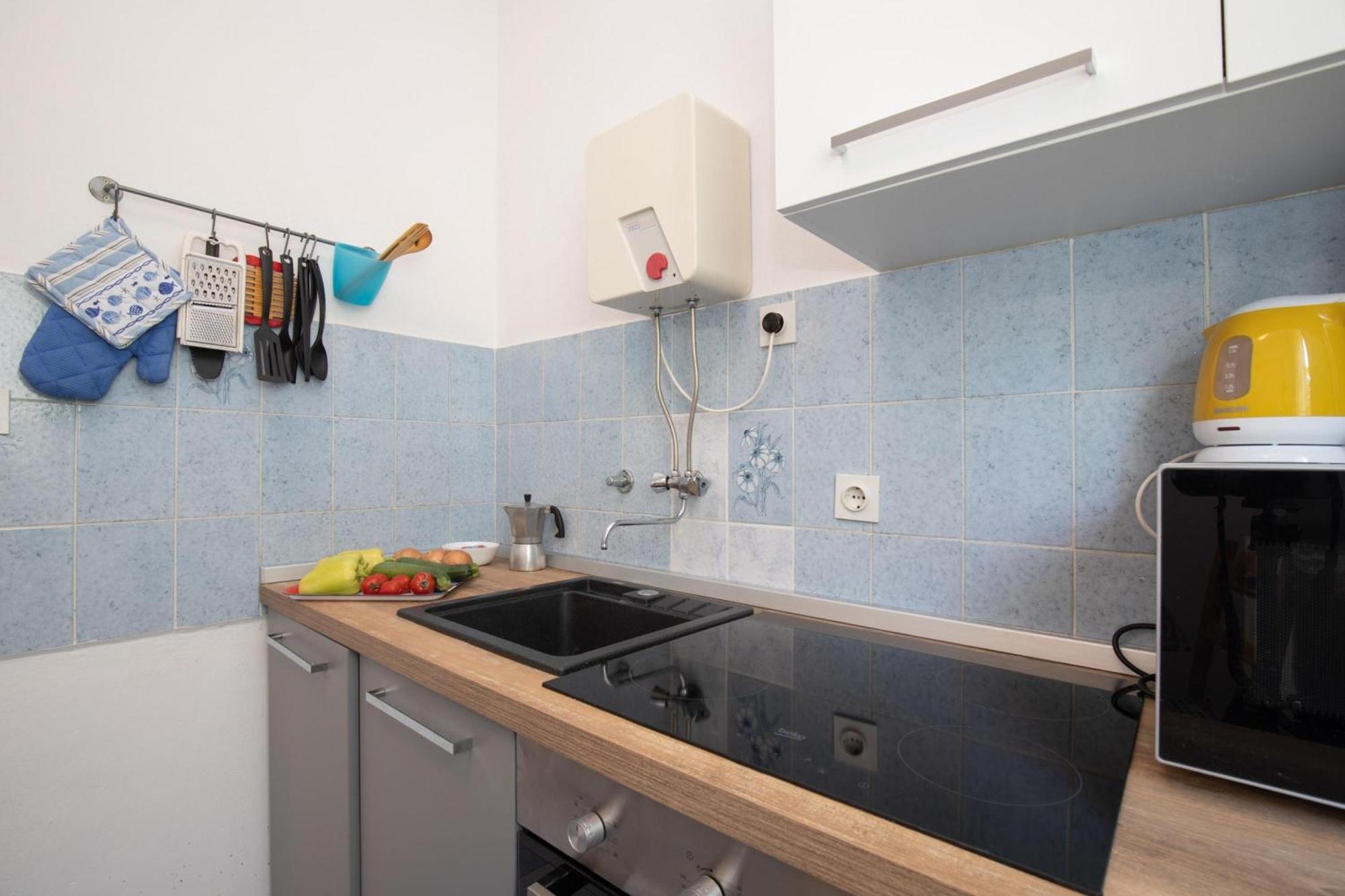 Apartments Brankica Island - Happy Rentals 万塔西西 外观 照片